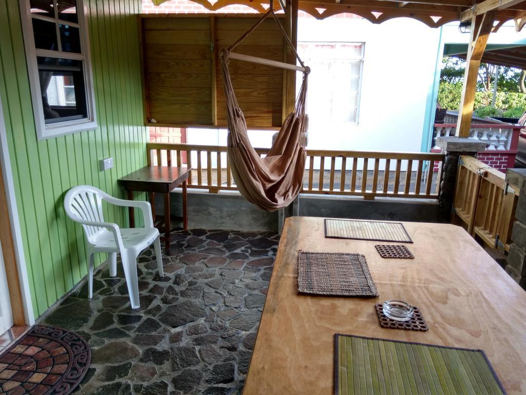Mainroad Suite Calibishie Extérieur photo