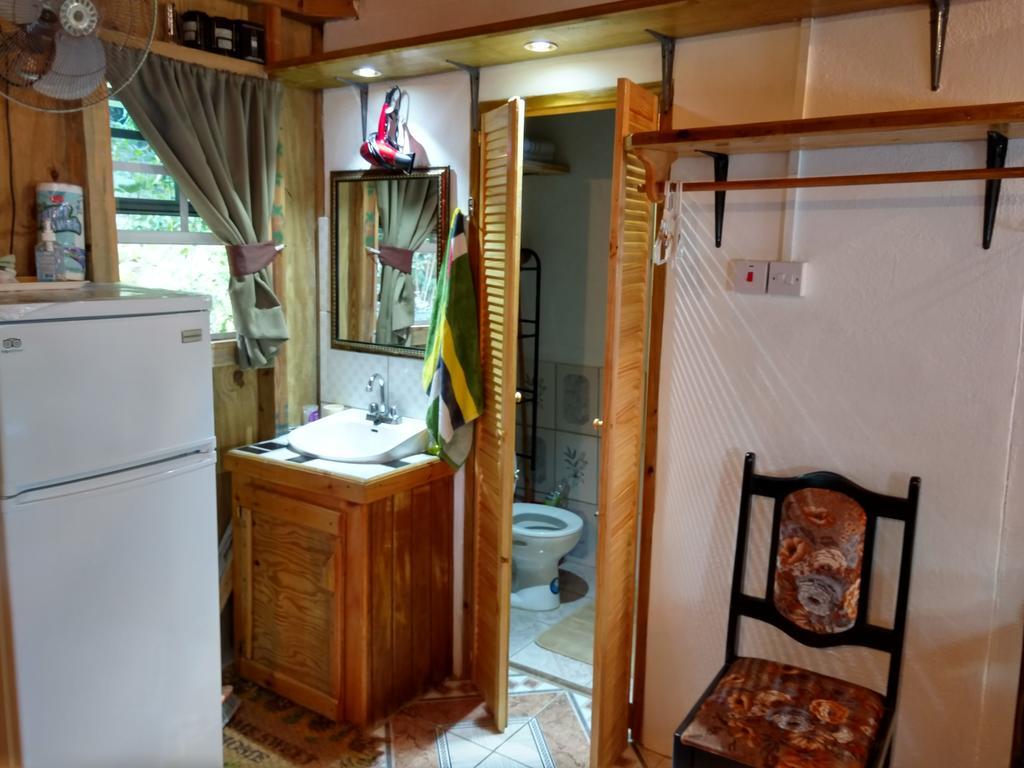 Mainroad Suite Calibishie Extérieur photo