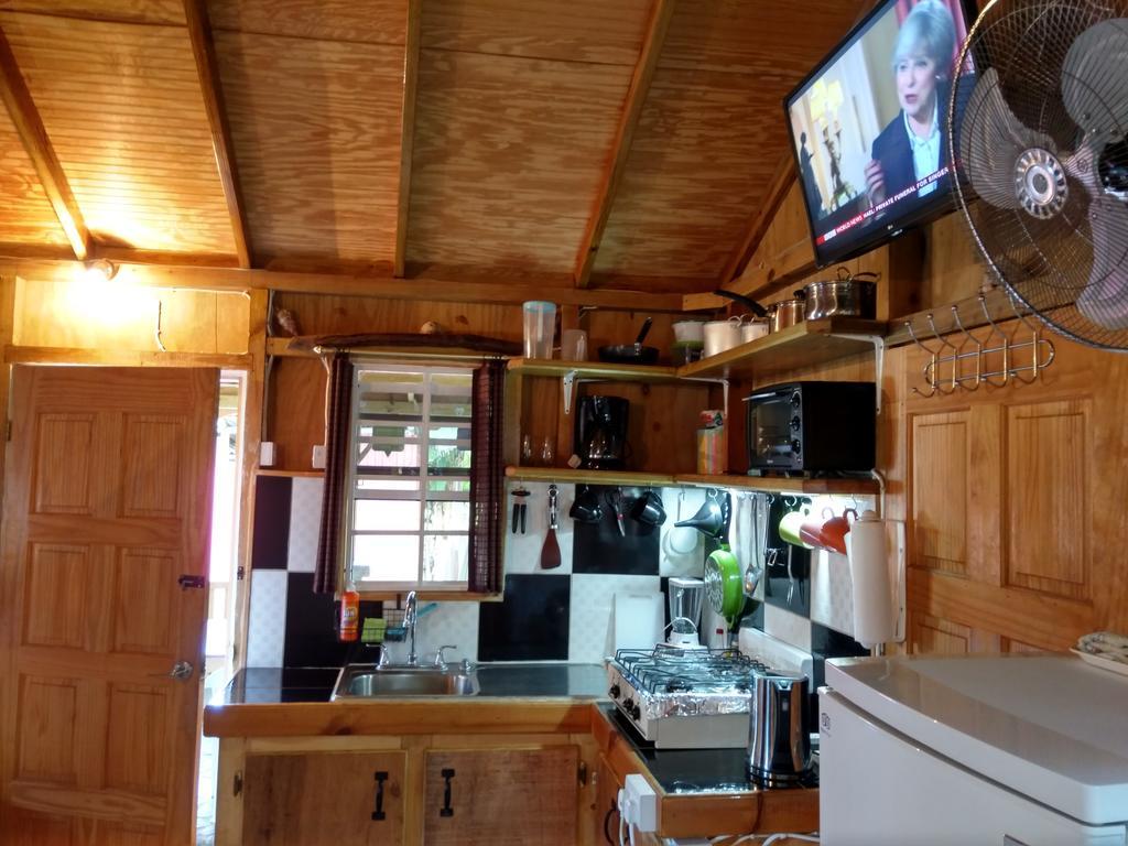 Mainroad Suite Calibishie Extérieur photo